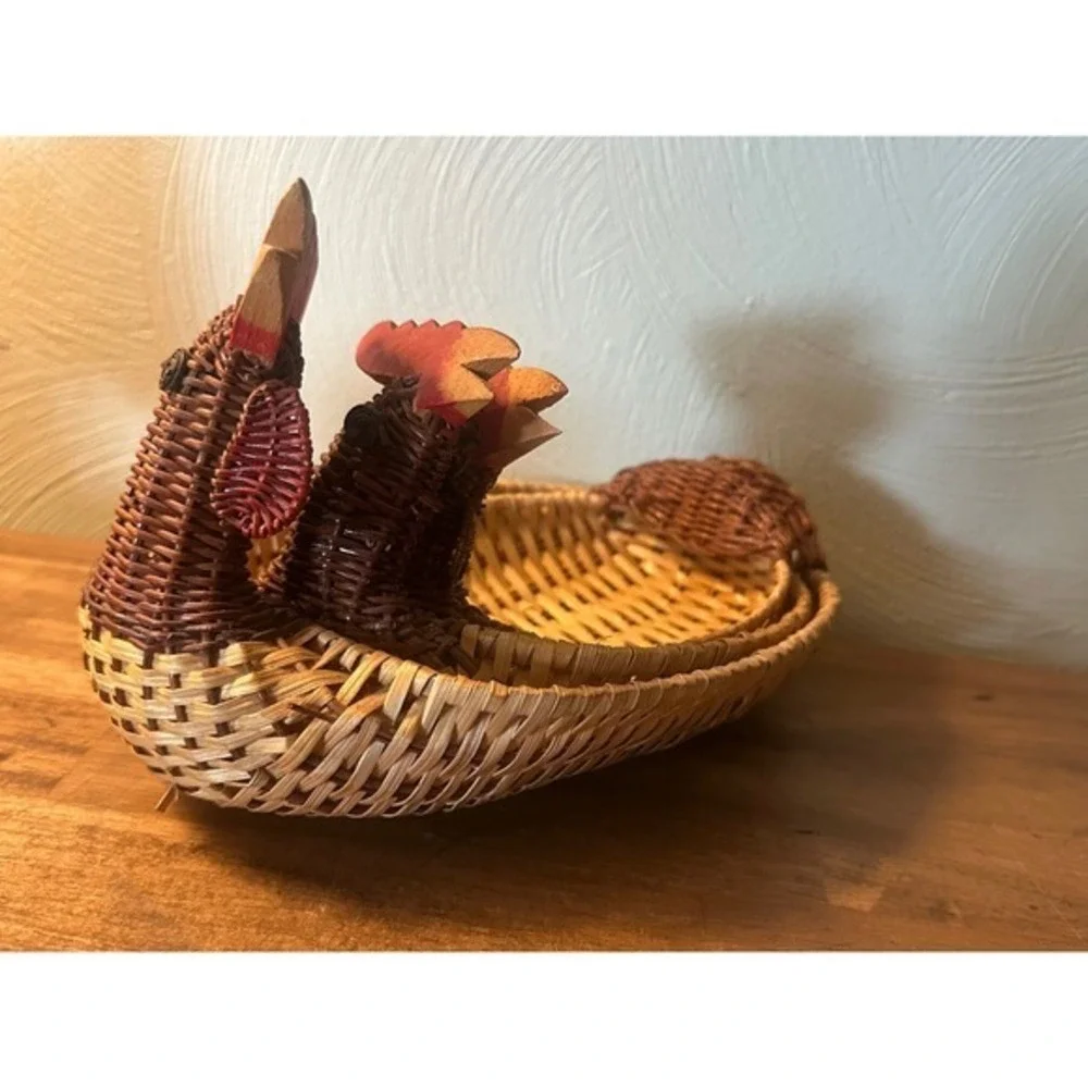 Cottage Core Nesting Rooster Baskets,‎ Vintage